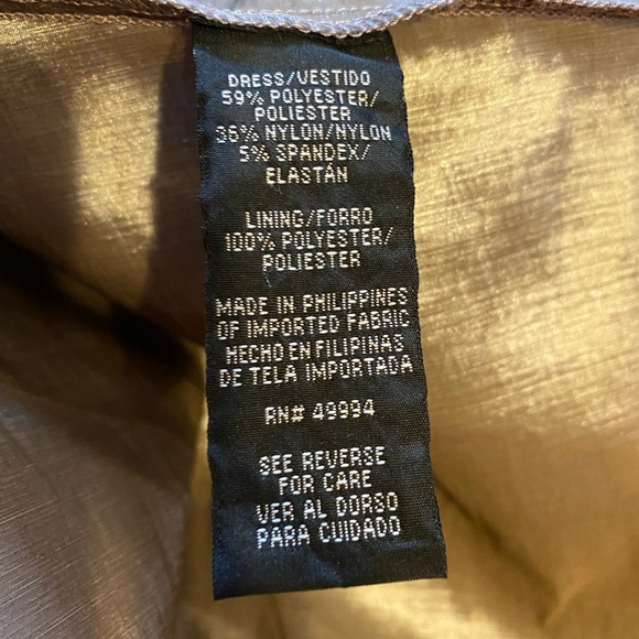 R & M Richard’s Women’s Gown Off The Shoulder Tafetta Size 6 Metallic Champagne - Picture 8 of 8